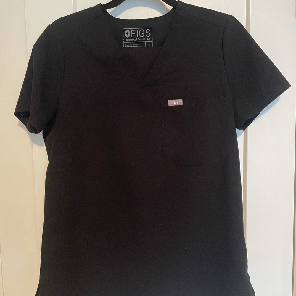 Size small black Figs scrub set